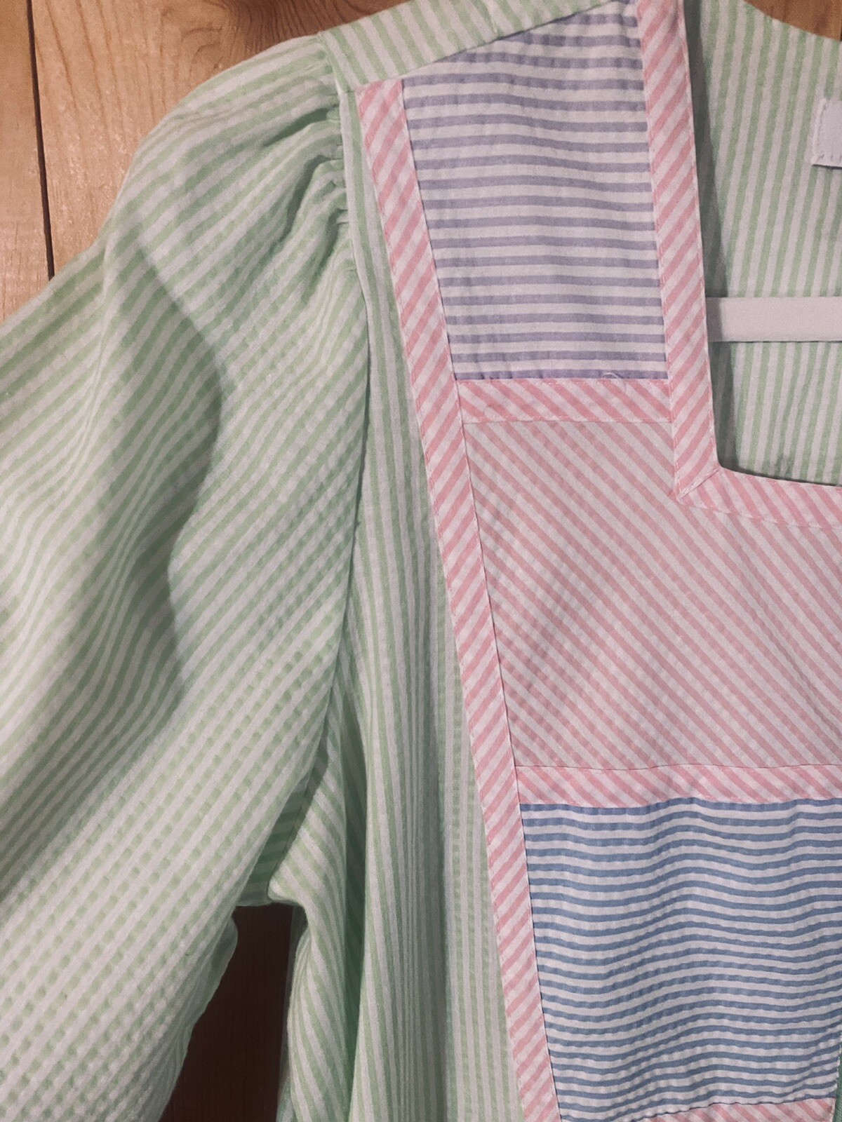 Go Softly April Robes Multi-Colored Pastel Patio Nightgown Country MEDIUM EUC