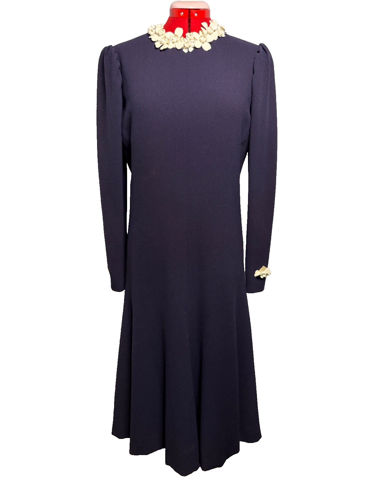 VINTAGE 1950s Custom Made Navy Blue Crepe Dress w Applied Celluloid Flowers – 14