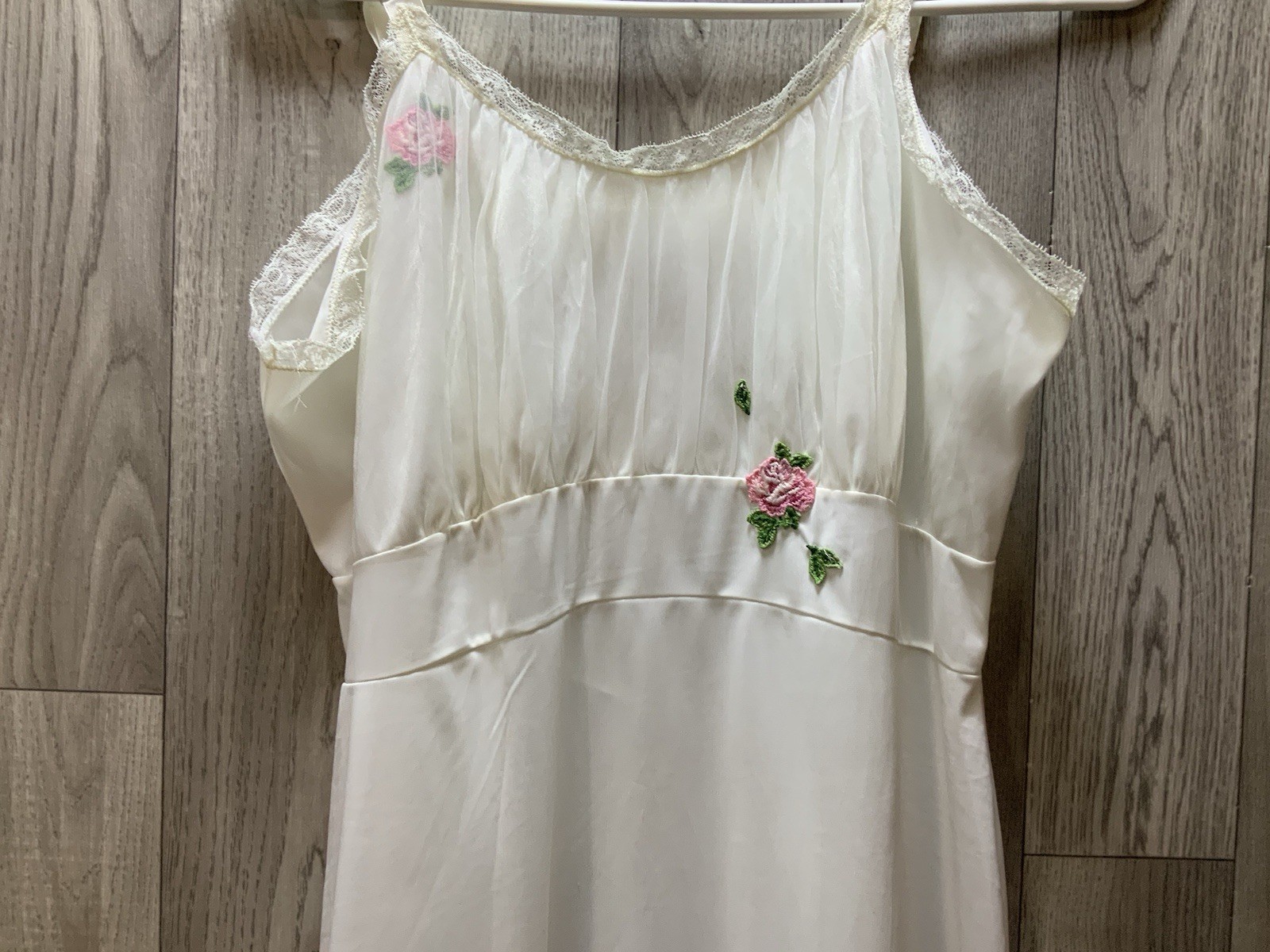 Vintage LAROS Full Sheer Slip Night Dress Gown Applique Flowers Size 38