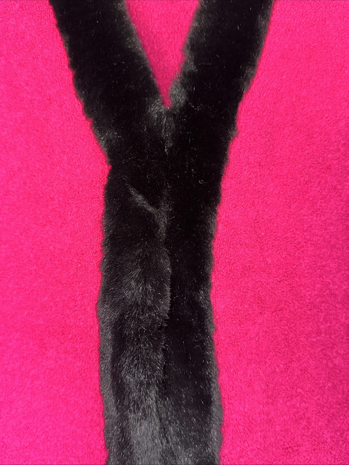 VTG Inspired By Bellepointe Fuscia Lambs Wool Cardigan Black Faux Fur Trim NICE