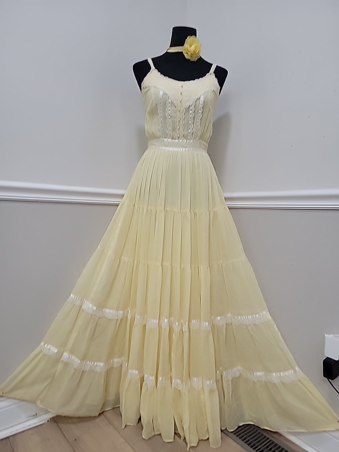 VTG 70s Gunne Sax Yellow Prairie Sundress Cottage Country Maxi