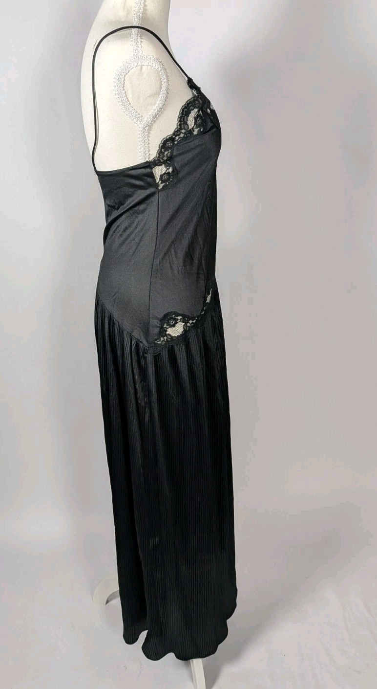 VTG 70s Aristocraft Black Lace Pleated Maxi Slip Dress Nightgown Whimsigoth Smal