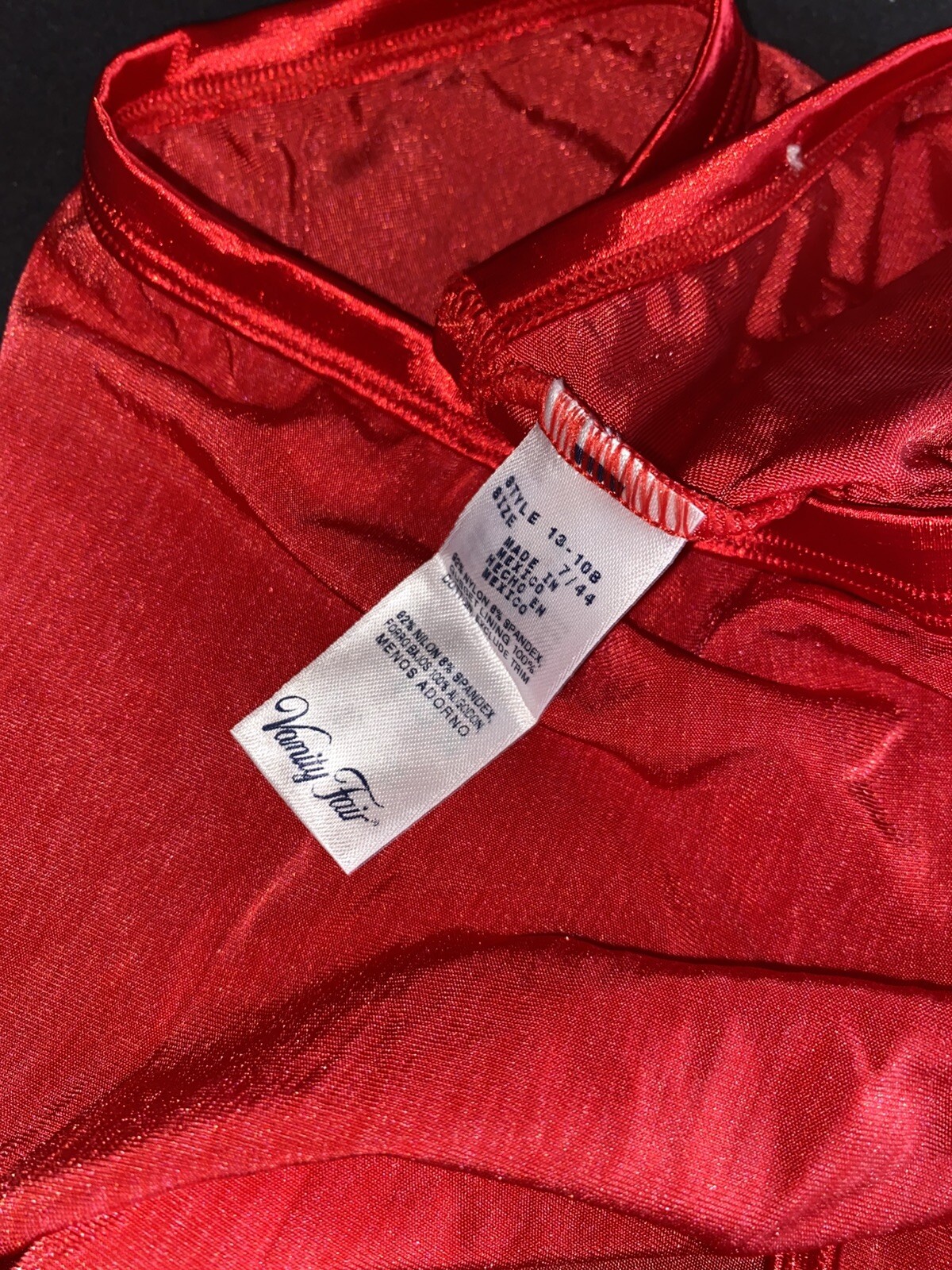 Vanity Fair Y2K 13-108 Red High Waist Nylon 7 L Vtg Bikini Underwear Panties