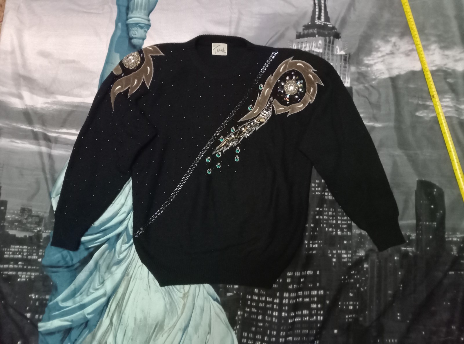 William Travilla Vintage Women’s Black Acrylic/Nylon Sweater Size 12