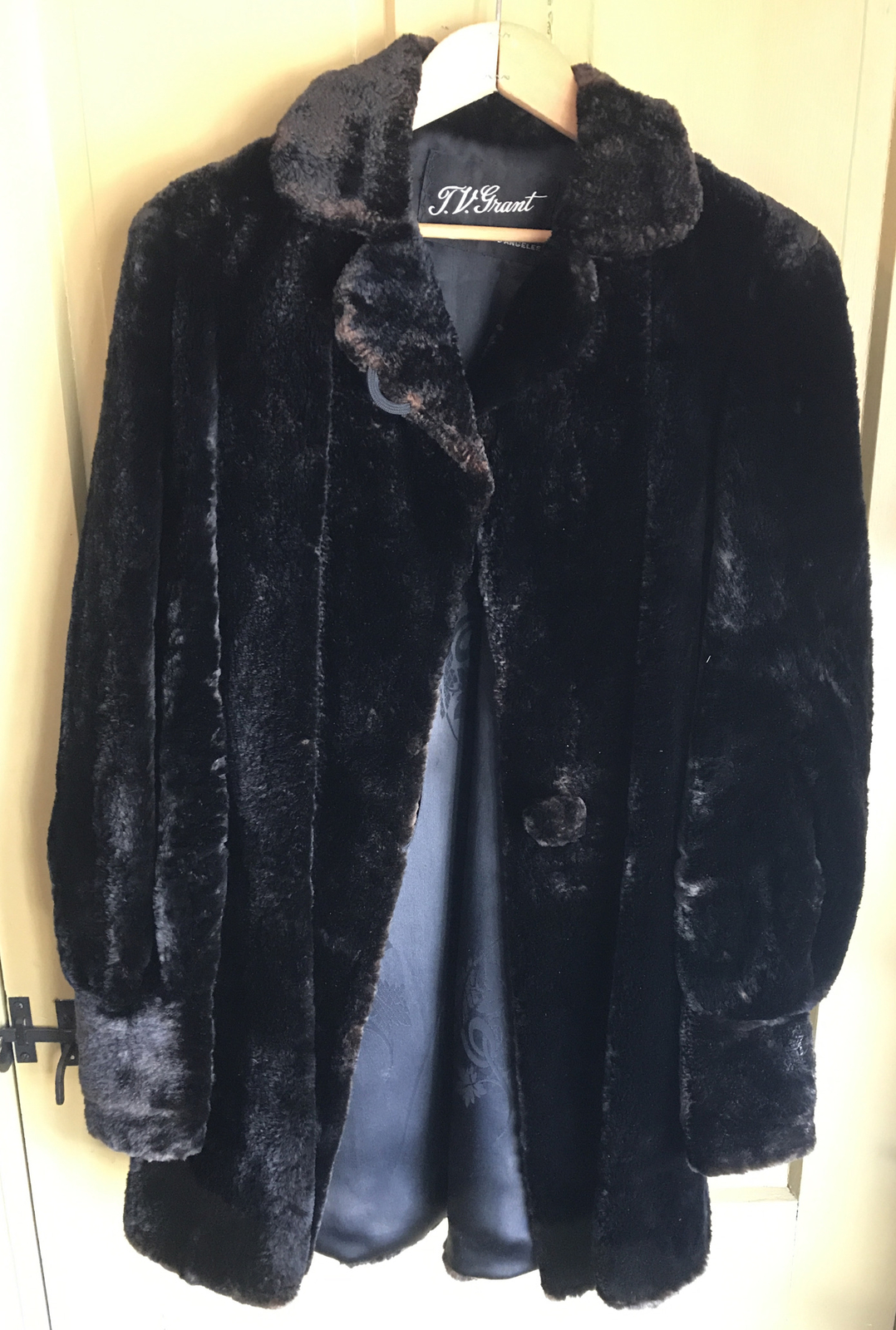 Vintage Antique 20s 30s Genuine Fur Coat Silk Lined Rare TV Grant Los Angeles