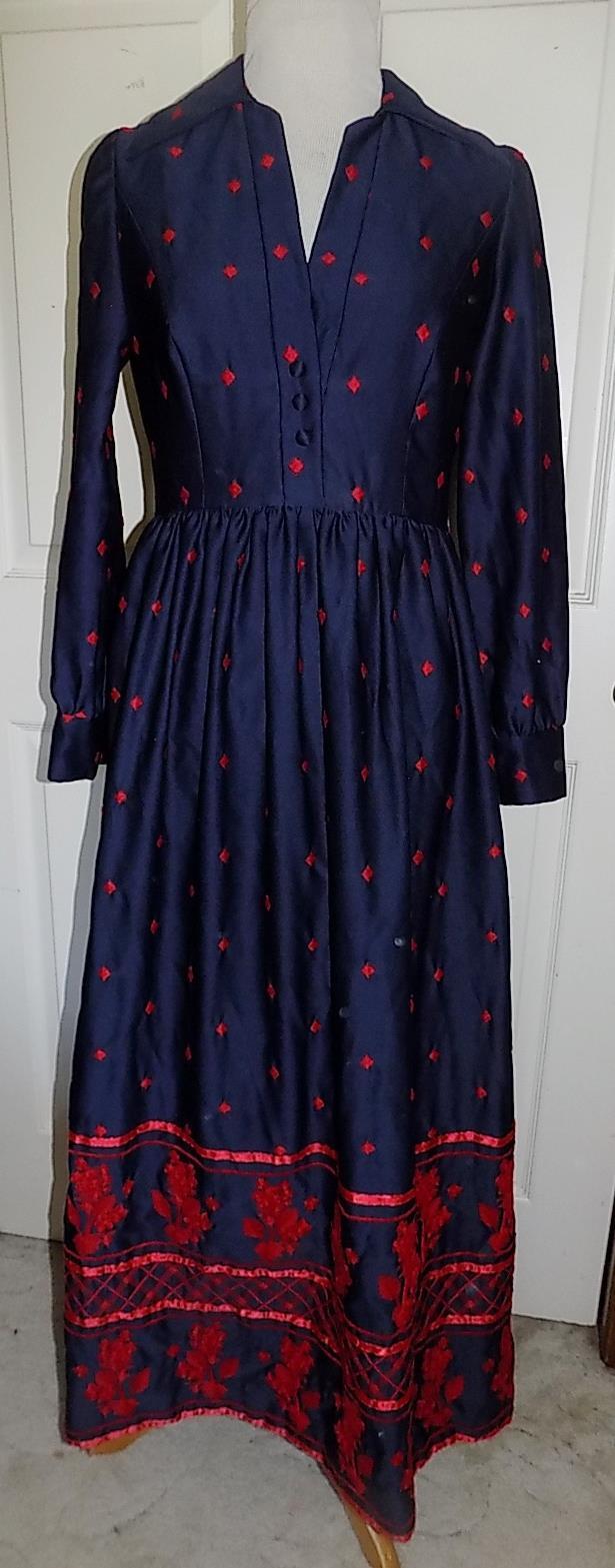Vintage Long 70s Eleanor Brenner Couture Navy Blue Red Embroidered Dress B38