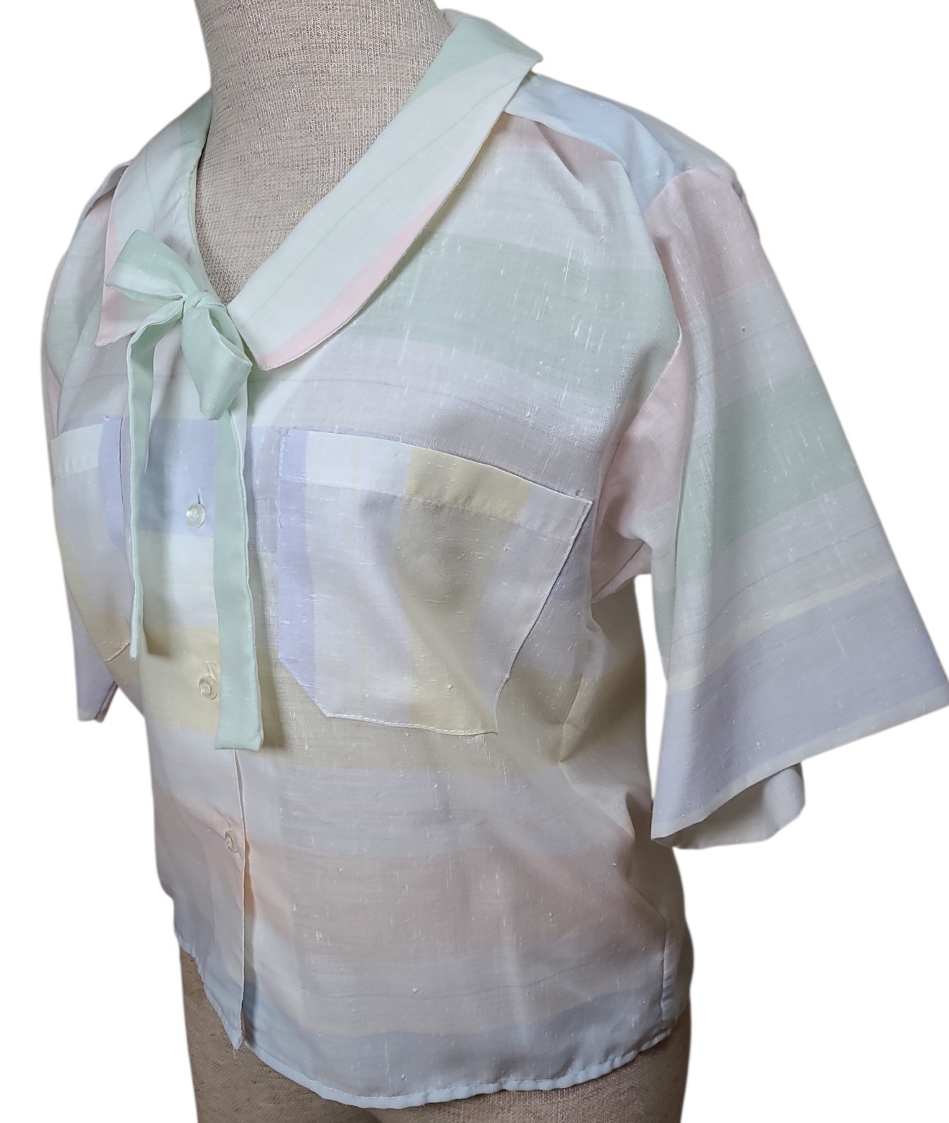 Carrie Beene Vintage 70s Button Up Short Sleeve Neck Bow Pastel Summer Medium