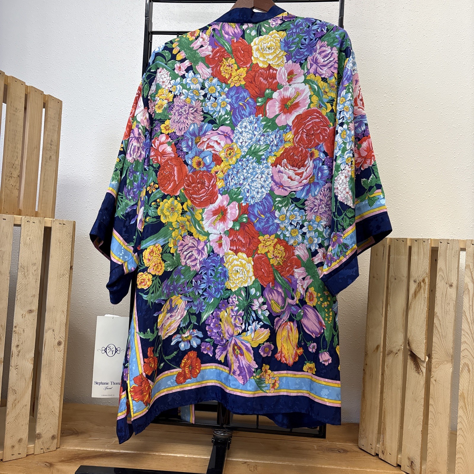 NWT VTG 80’s Stephanie Thomas Size 18 Floral Silky Robe W/ Shoulder Pads 52” Lng