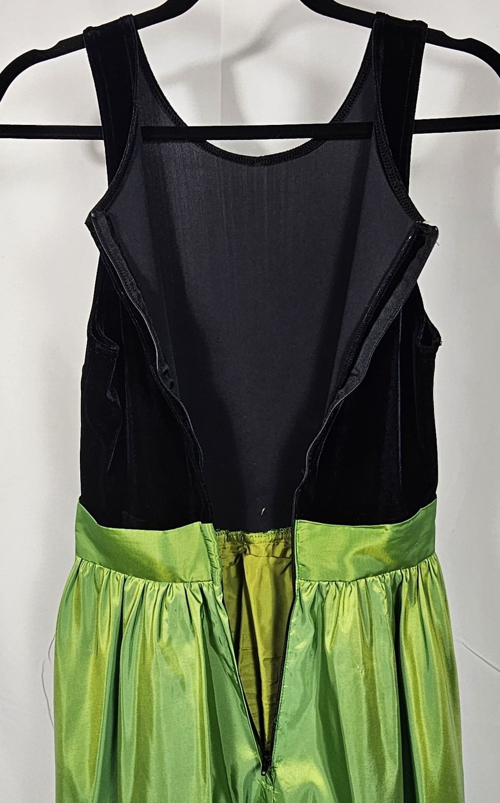 Vintage 80s Black Velvet Bodice & Iridescent Green Taffeta Skirt Gown ~ Vibrant!