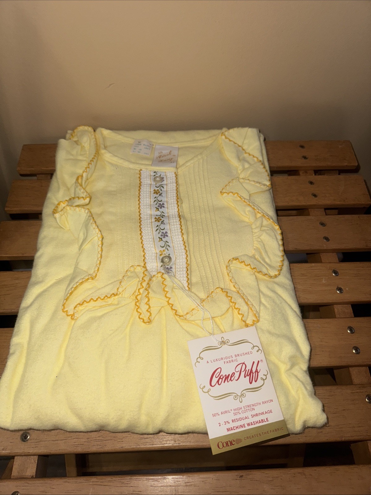 Vintage Women’s Ideal Lady Full Length Gown Pajamas Size 42 (L) Yellow Flowers