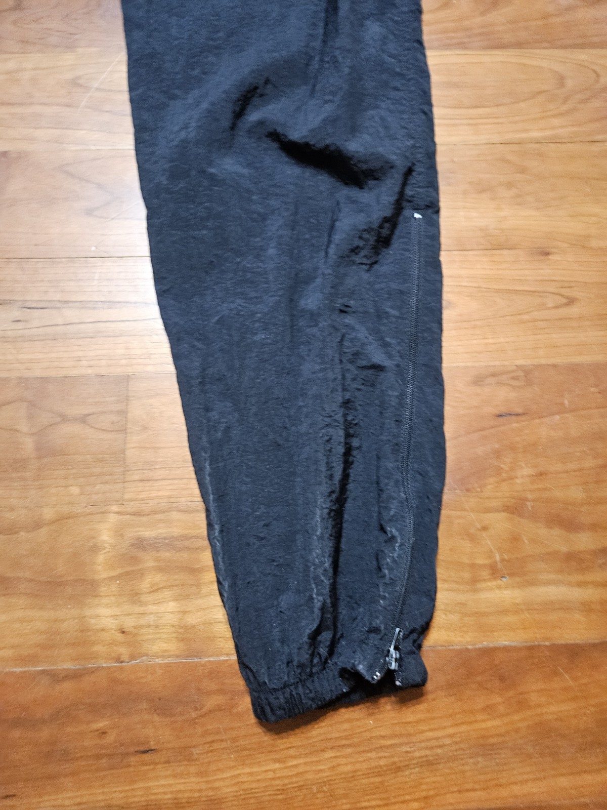 Vintage Nike Track Pants Women’s Sz Medium 8-10 Black 1990s Windbreaker Pants