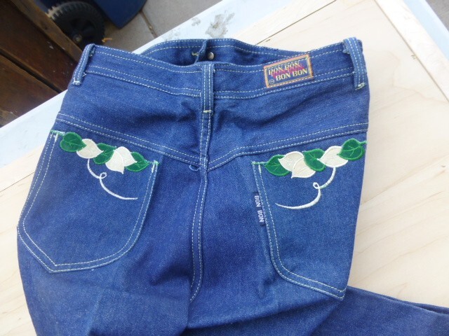 New, never washed Bon Bon size 15 woman’s blue jeans leaf pocket vintage qu b