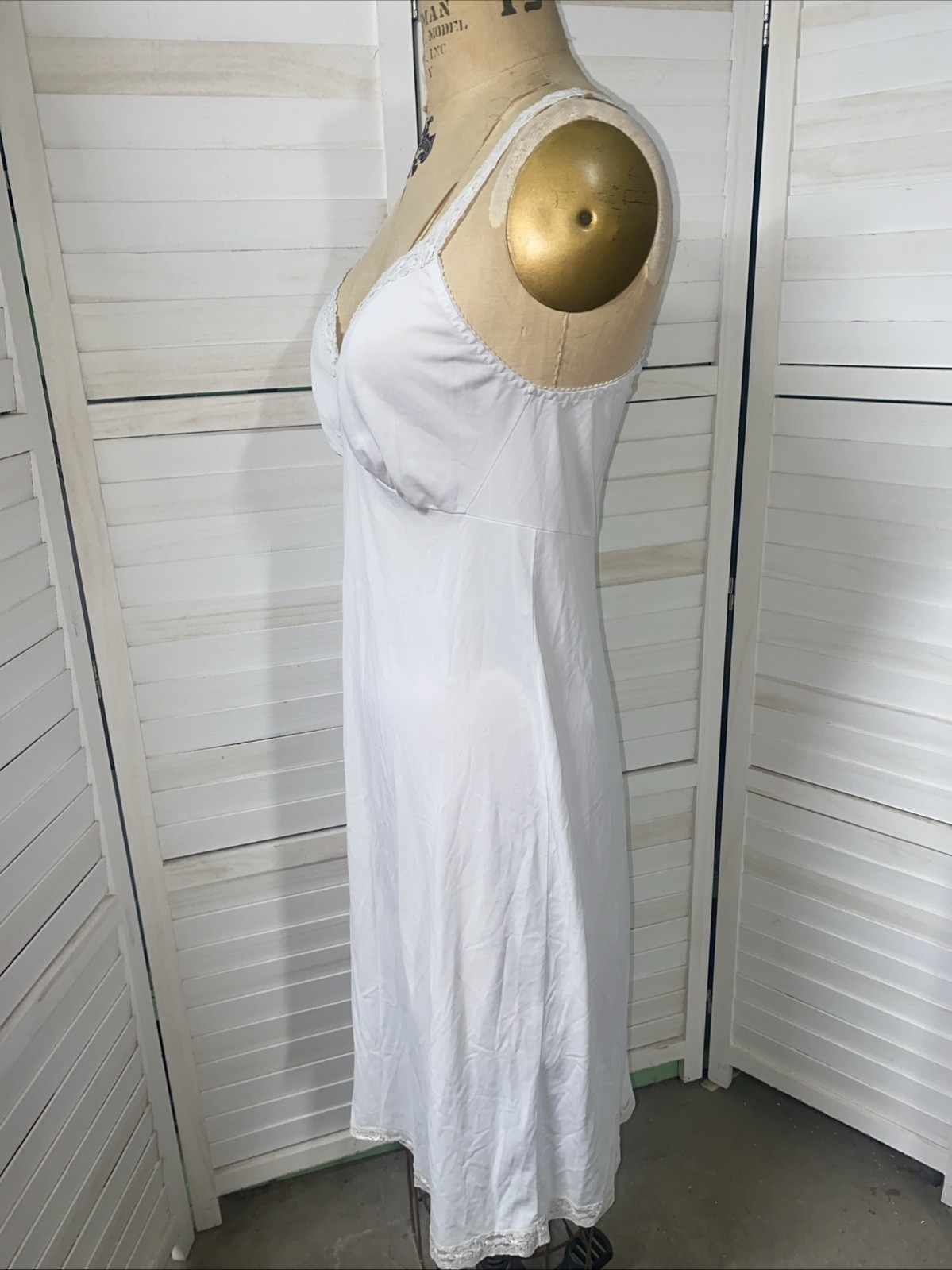 Vintage Cabernet Full Slip Off White Nylon Sz 36 / 26” Made In The USA