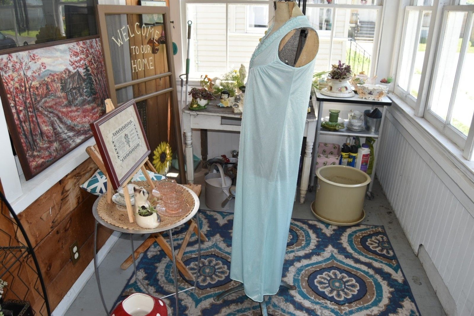 1970s Maxi Length 70s Nightgown Baby Blue „Sidney & Bernstein” Never Worn Small
