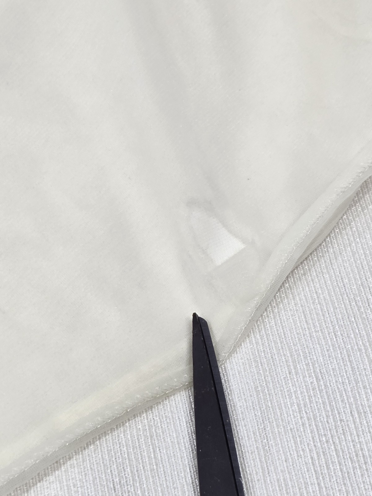 Artemis Vtg Peignoir Robe Medium White Sheer Nylon Lace Butterfly Bridal Flaws