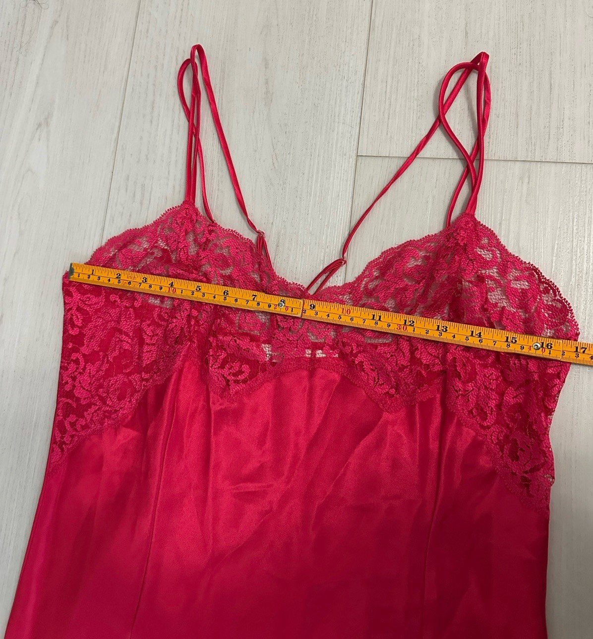 Vintage Victoria’s Secret Satin Robe & Nightgown Set Sz L – Fuchsia Pink – Lace