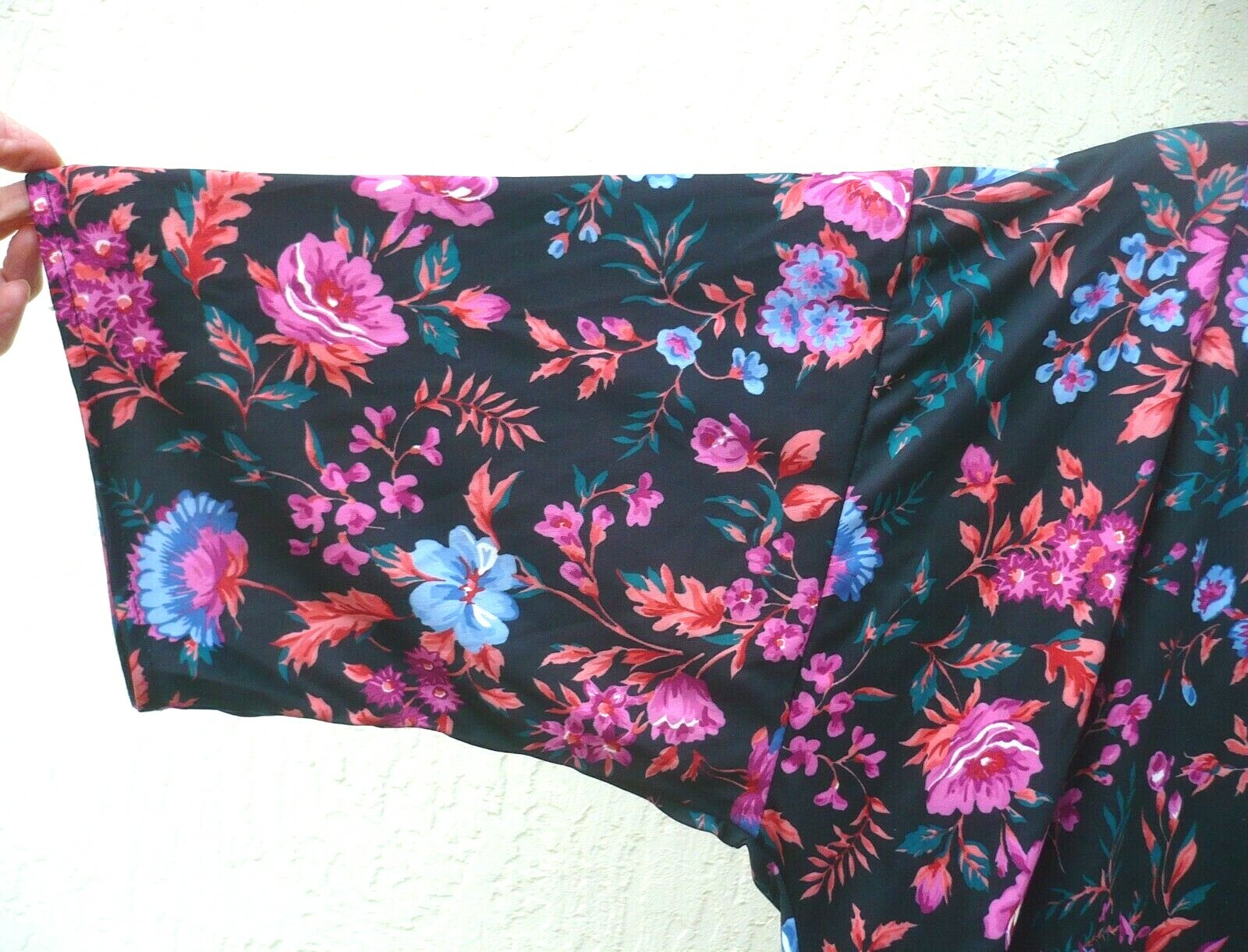 VTG 80S ACT 3 MULTI COLOR FLORAL PLUS 2X 1X BANDED BLACK SILKY BLOUSE WOMEN POLY
