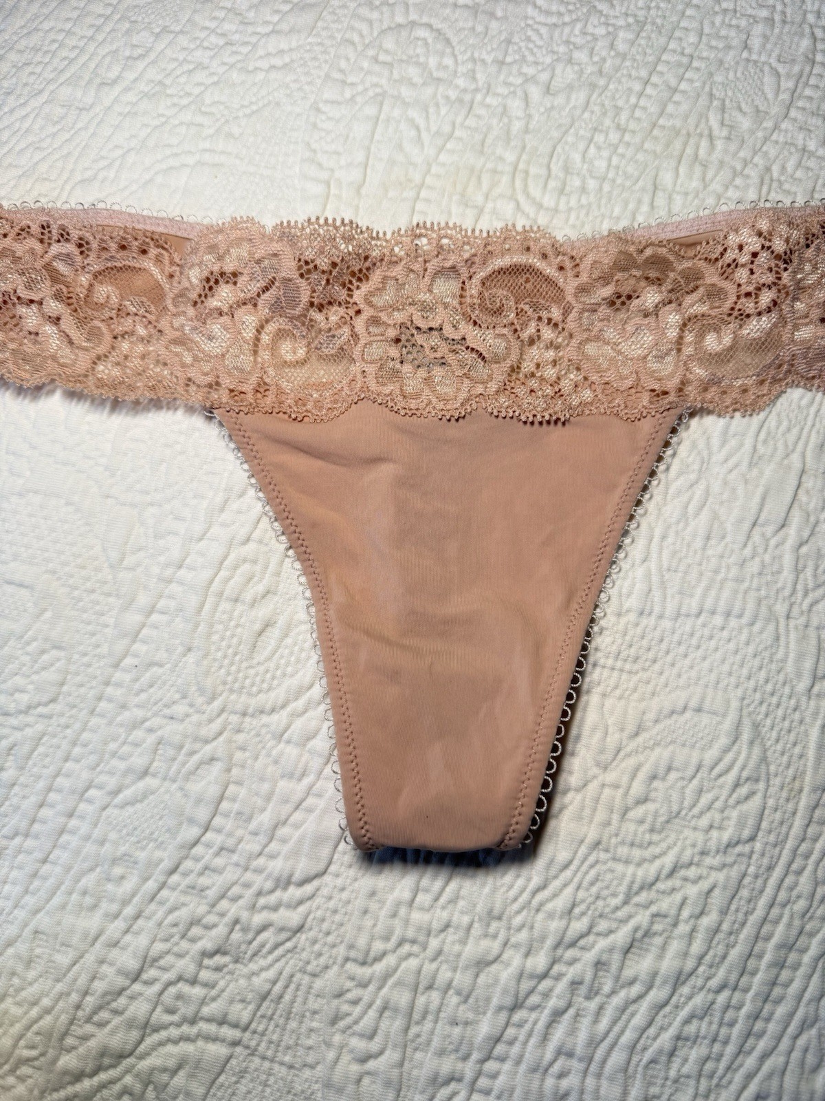 VINTAGE Victorias Secret DREAM ANGELS Thong Panties sz SMALL (2009)