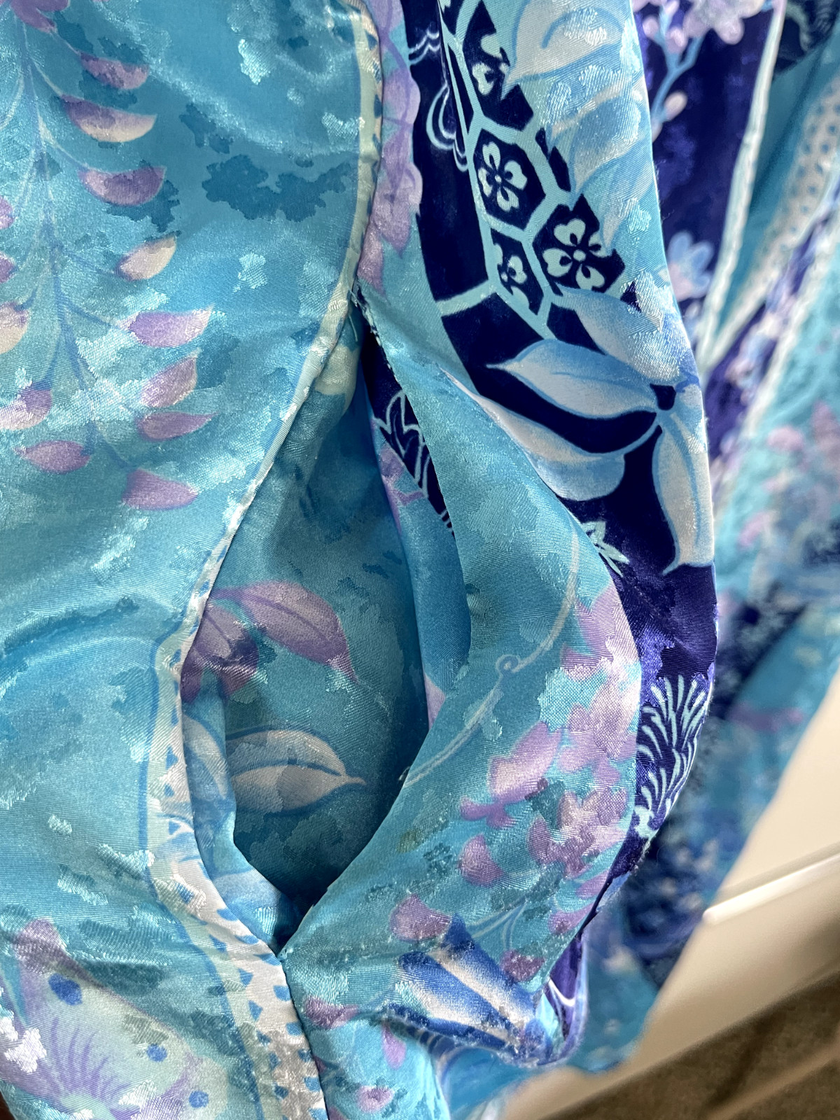 Vintage Ruth Norman Saks Fifth Avenue Caftan Maxi Dress Robe Purple Blue Size S