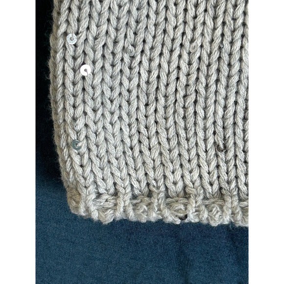 Generation Love Gray Sequin Knit V-Neck Tank Top XS Sleeveless Sweater Vest