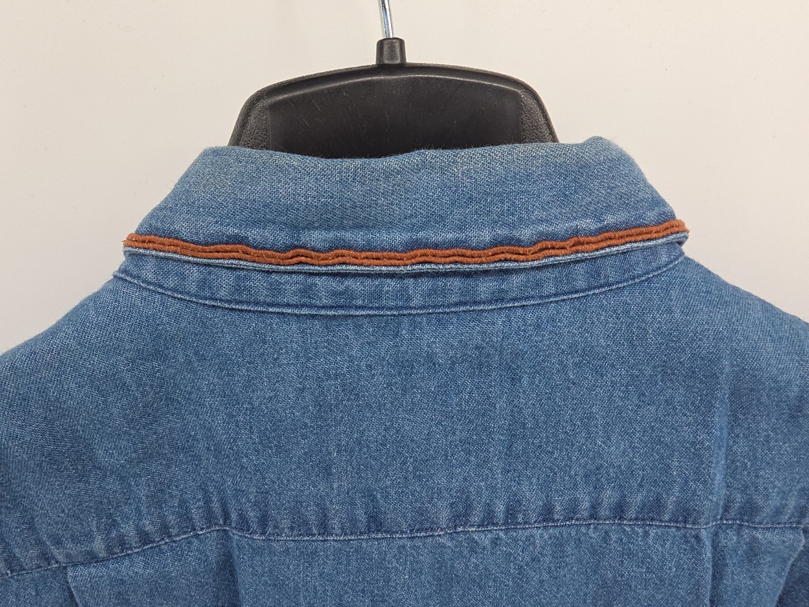 Cambridge Country Store Vintage Denim Shirt Christmas Embroidered Womens Medium