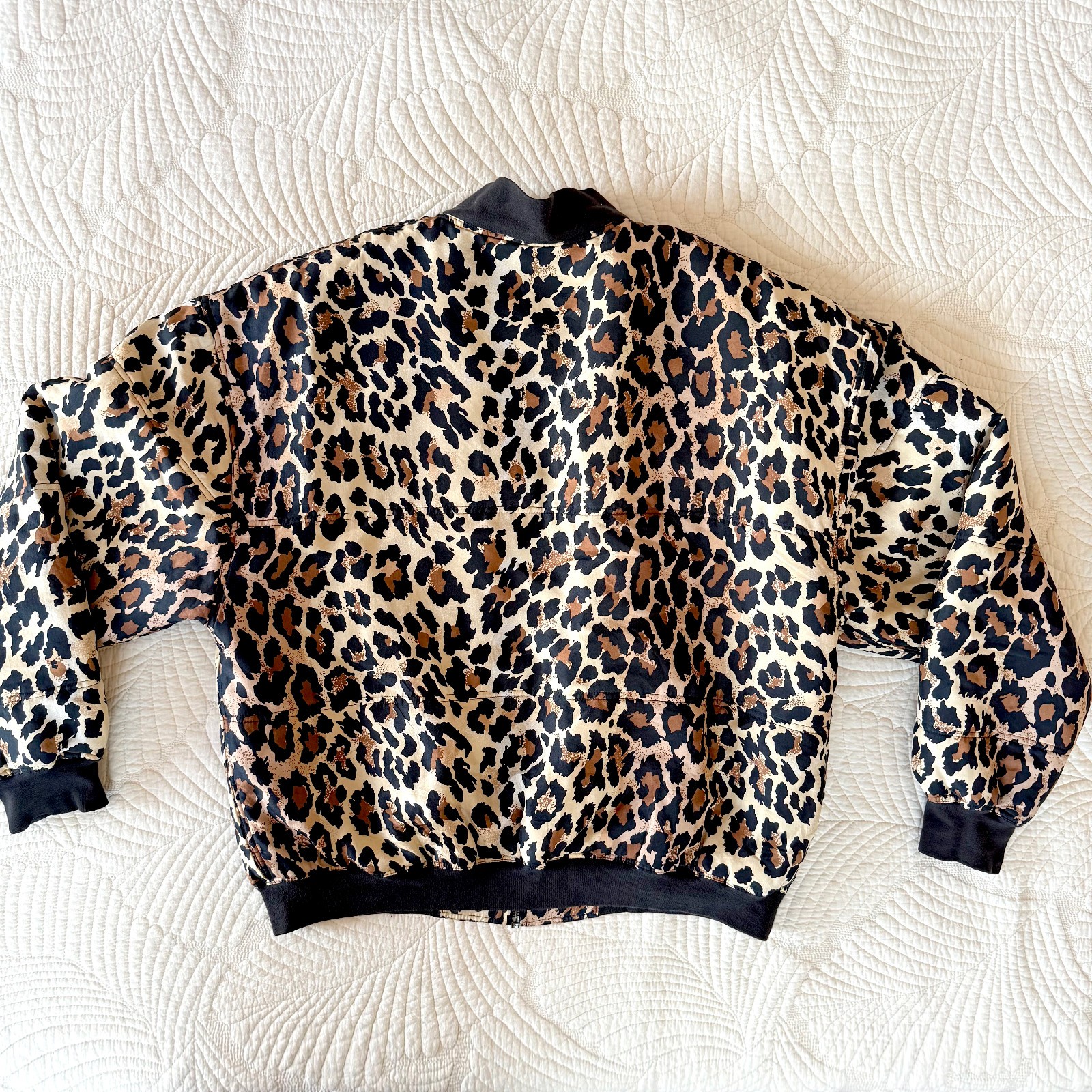 VTG 90s Y2K Mobwife Leopard Animal Print 100% Silk Bomber Jacket Size S | Clio