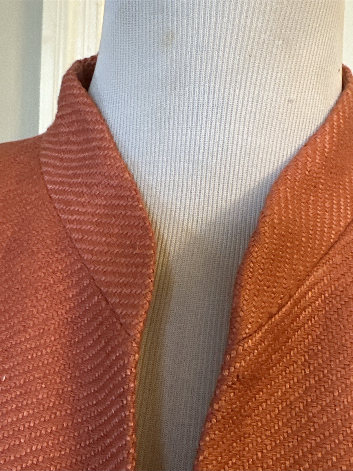 VTG Worth 100%Silk Blazer Jacket Lined Coral Size 14