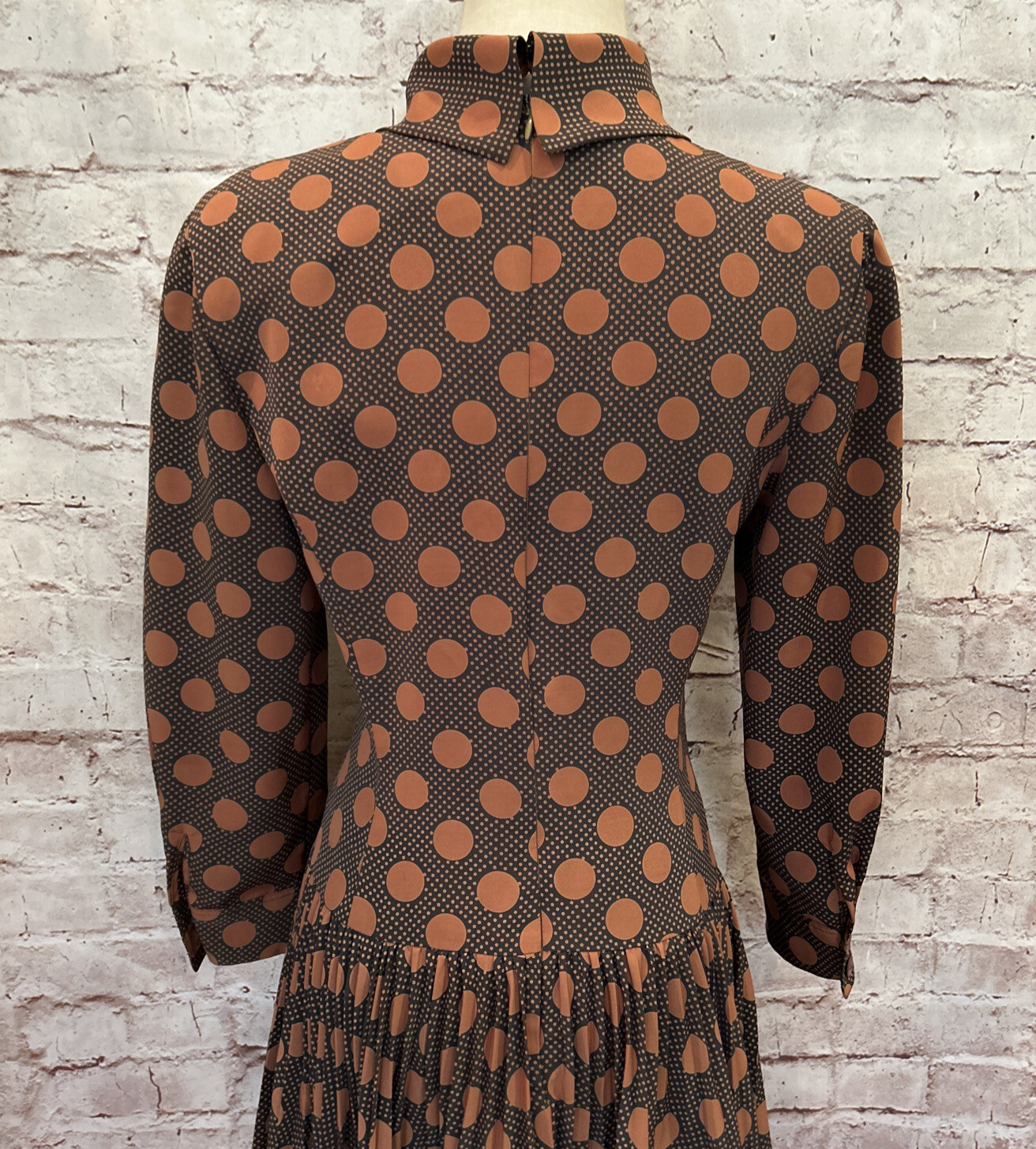 Vintage Womens Dress Swiss Polka Dot Pleated Drop Waist Dress Brown *Chest 32*