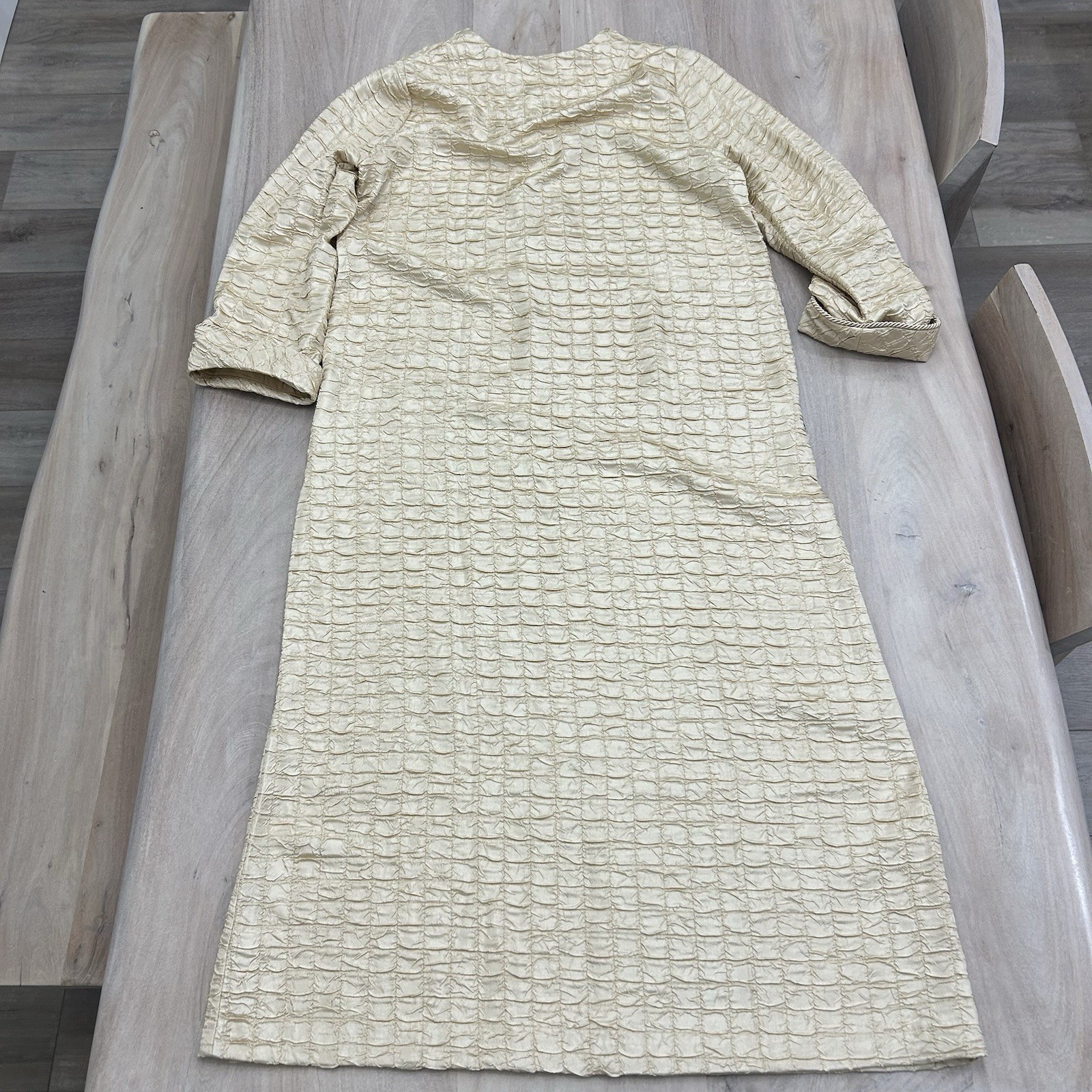Vintage Diamond Tea Gold Textured Robe Kaftan Womens Size Medium Polyester
