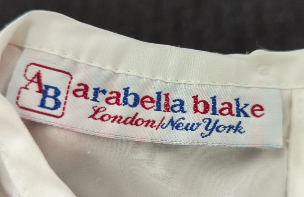 Vintage Arabella Blake Wide Ivory Lace Blouse Puff Sleeves Medium Pearl Buttons