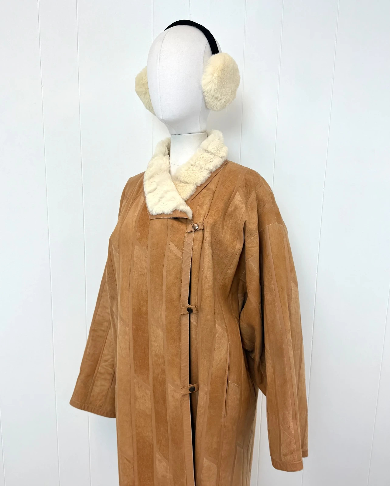 Vintage 1970s 80s Krizia Italy Brown Suede Leather Chinchilla Fur Coat Jacket