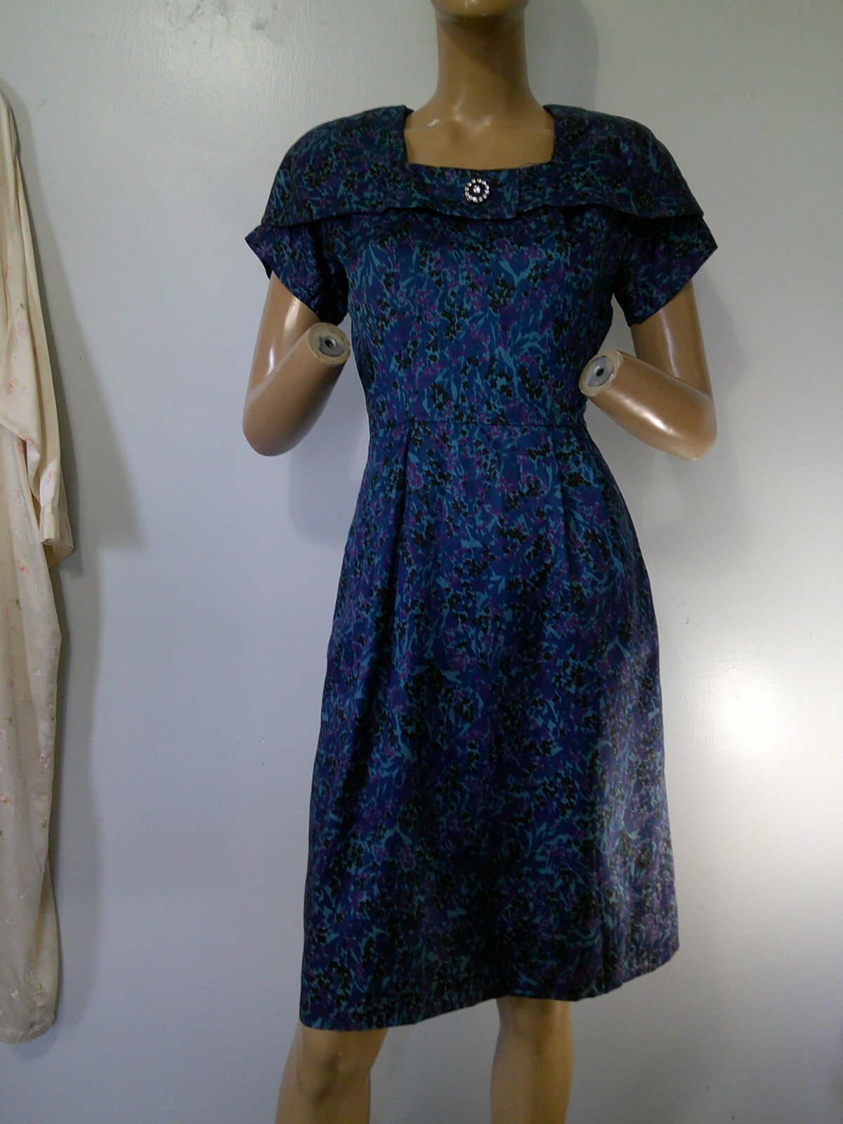 Vtg 50’s GLORIA SWANSON by Forever Young Blue Purple Print Wiggle Shift Dress M