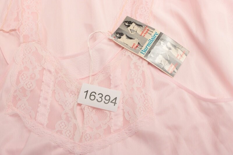 Vtg NWT Texsheen Lingerie Nightgown Medium Pink Nylon Lace Long Nightie Girly