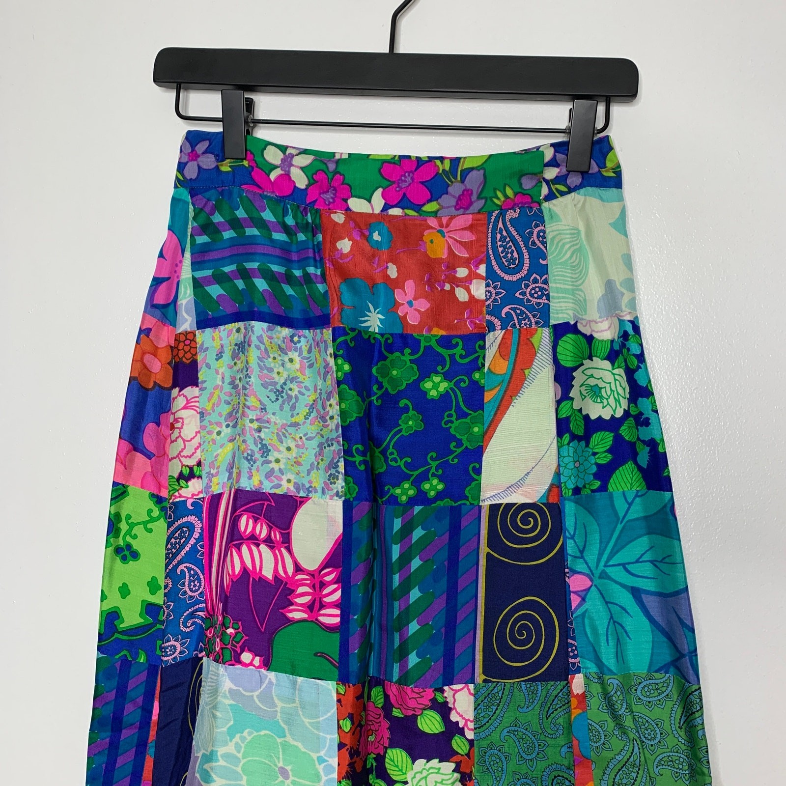 Vintage 60s Womens XS US 4 Bohemian Boho Silk Patchwork Wrap Style Maxi Skirt