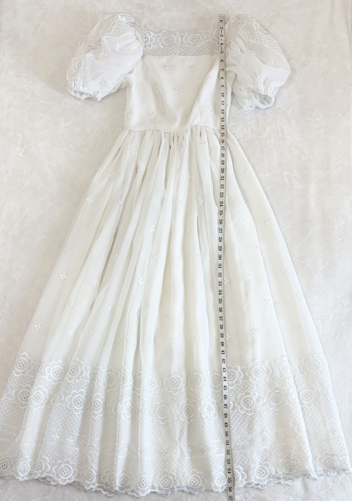 VTG 60s 70s Alyce Design’s Size 8 White Embroidered Long Dress Wedding Formal
