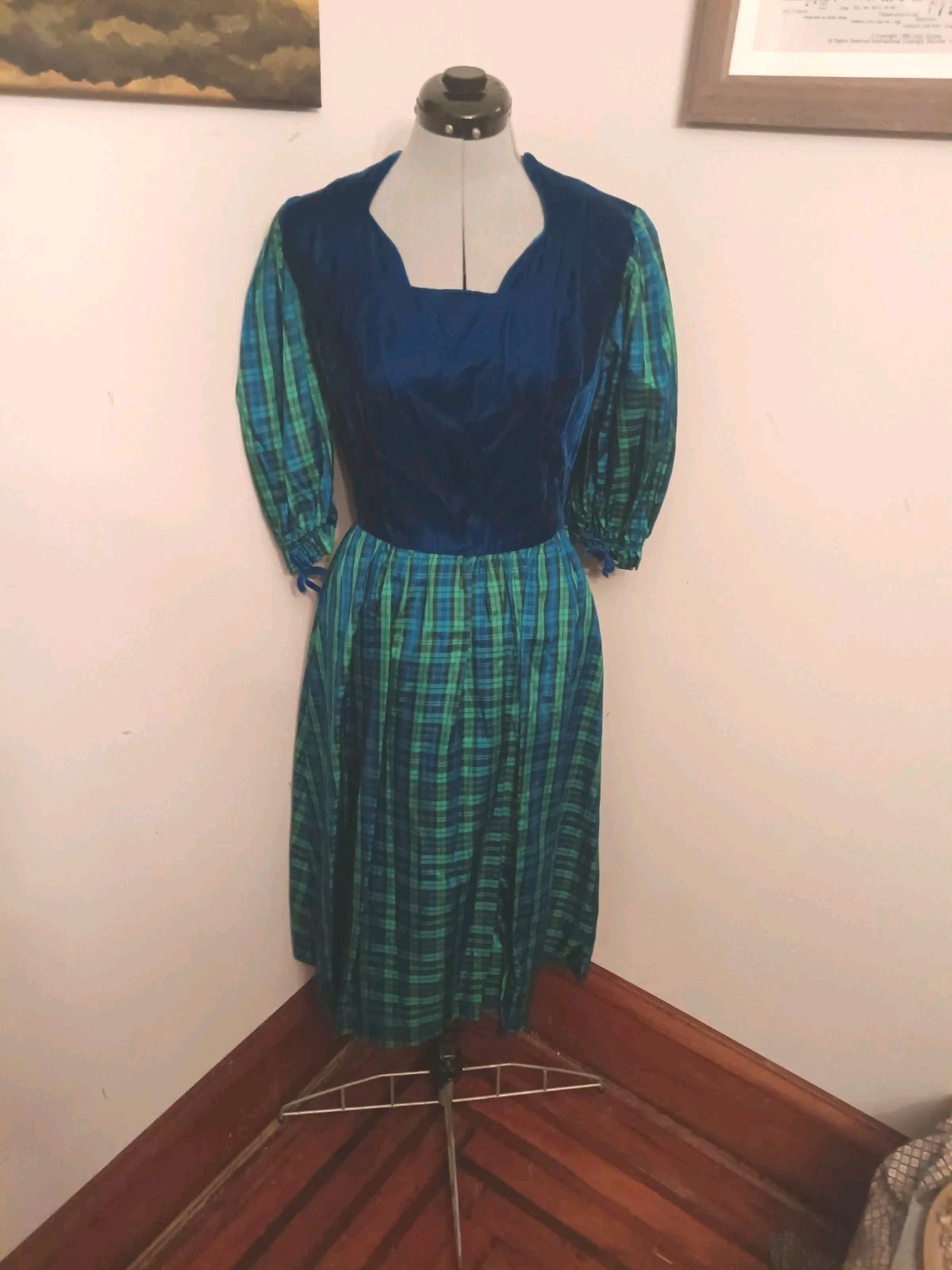 Vintage 80s Does 40s Folk Dress Plaid And Velvet Christmas Blue And Green Sz S/M