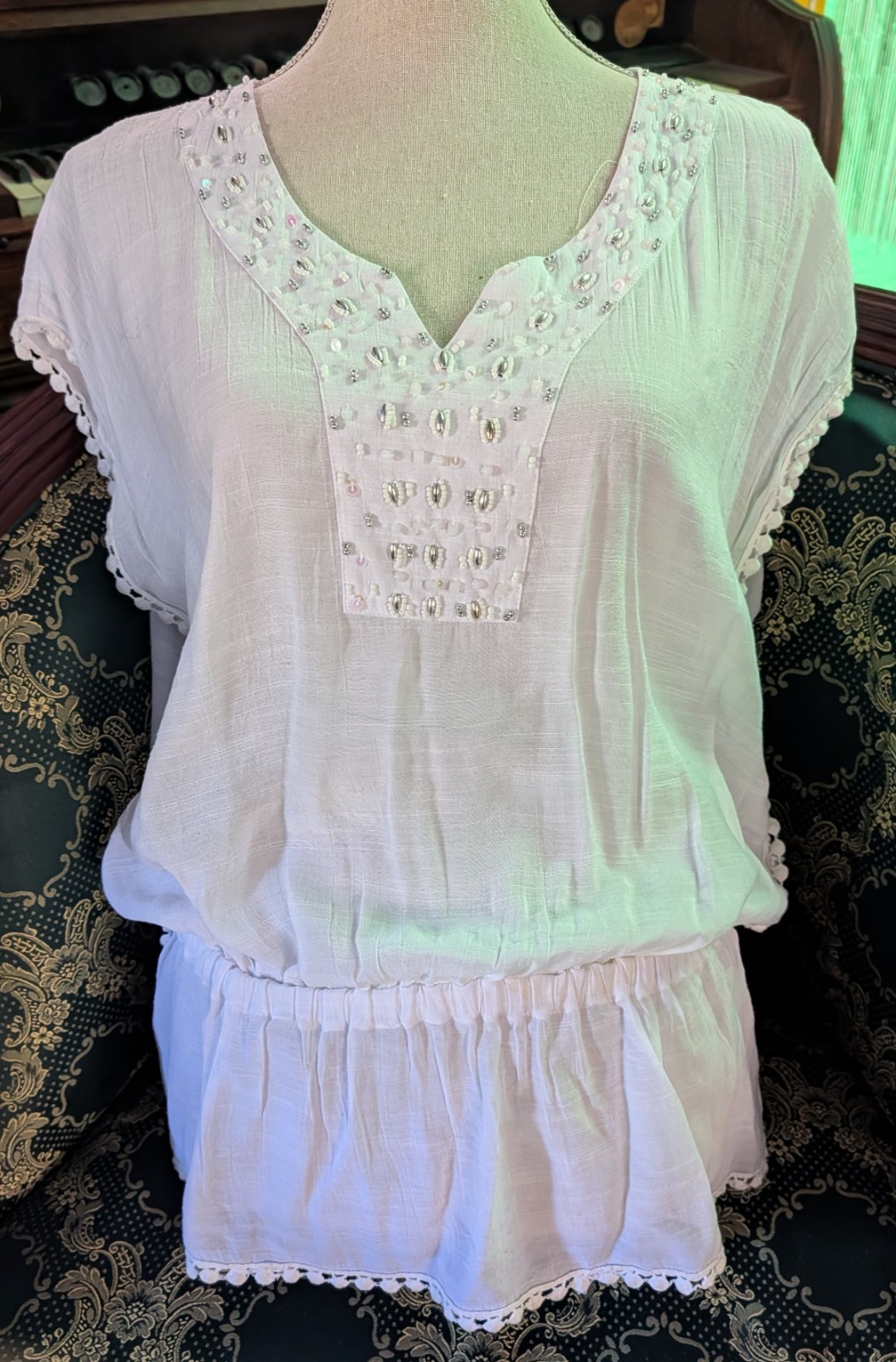 VTG Valerie Stevens Top White Sleeveless 26″ Sz M Boho Bling Cottage Coquette