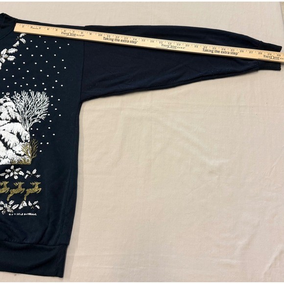 Vintage Turtle Bay Large USA Christmas Holiday Sweatshirt Winter Scene Reindeer