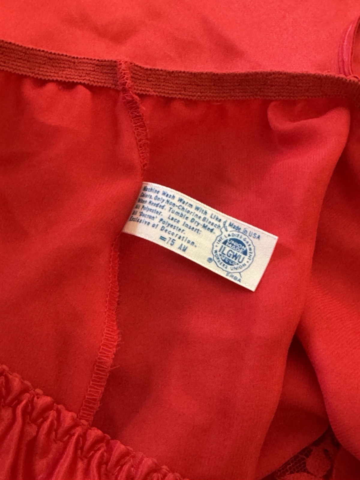 Maidenform Satin Chantilly Lace Set Camisole Shorts Red Vintage Size 7 38