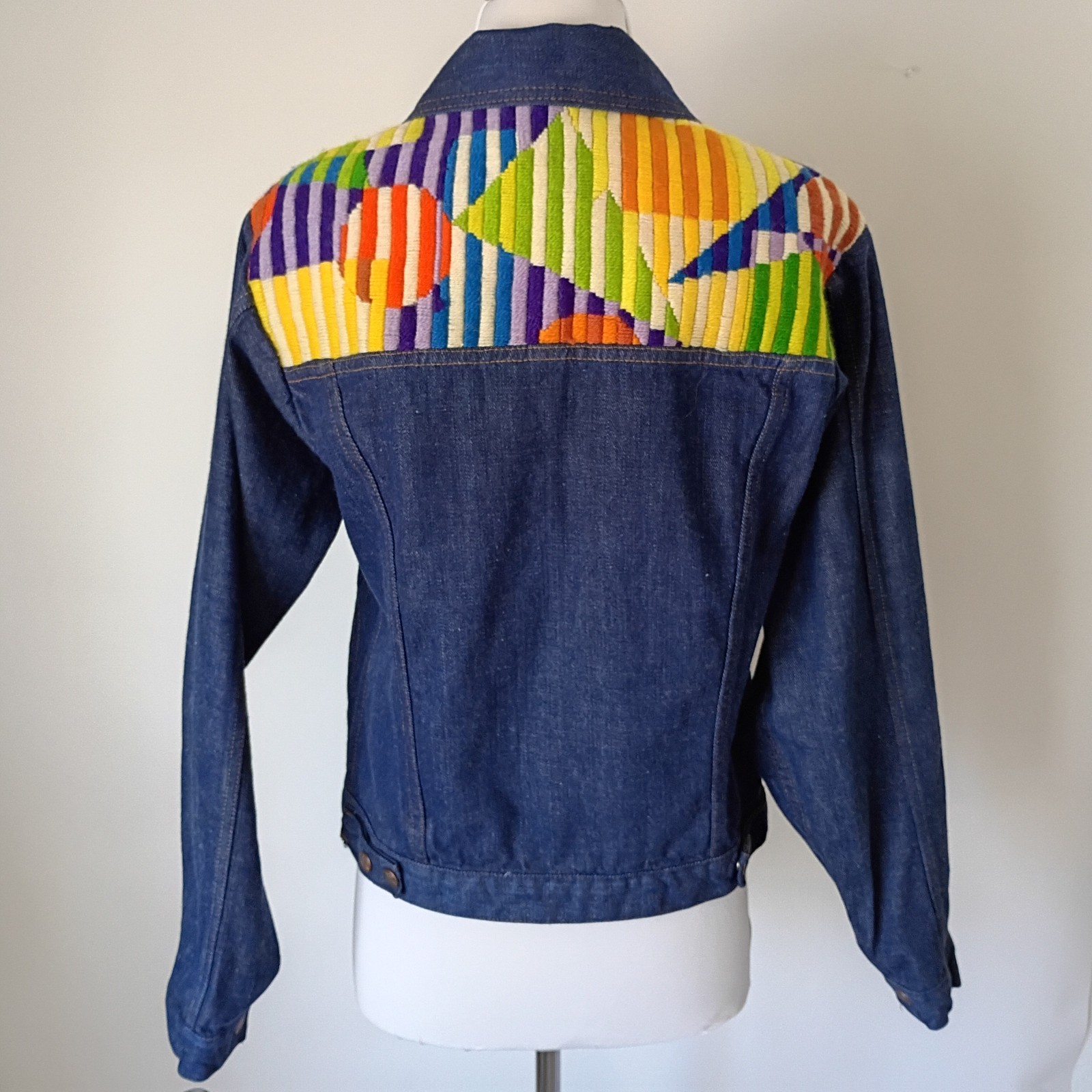 Vtg 70s Denim Jeans Jacket S/M Boho Embroidered Hippie USA Screen Door Threads