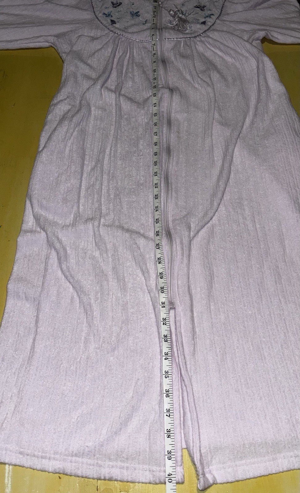 VTG House Coat Pink Zip Front Robe Embroidered Flowers Casual Nights