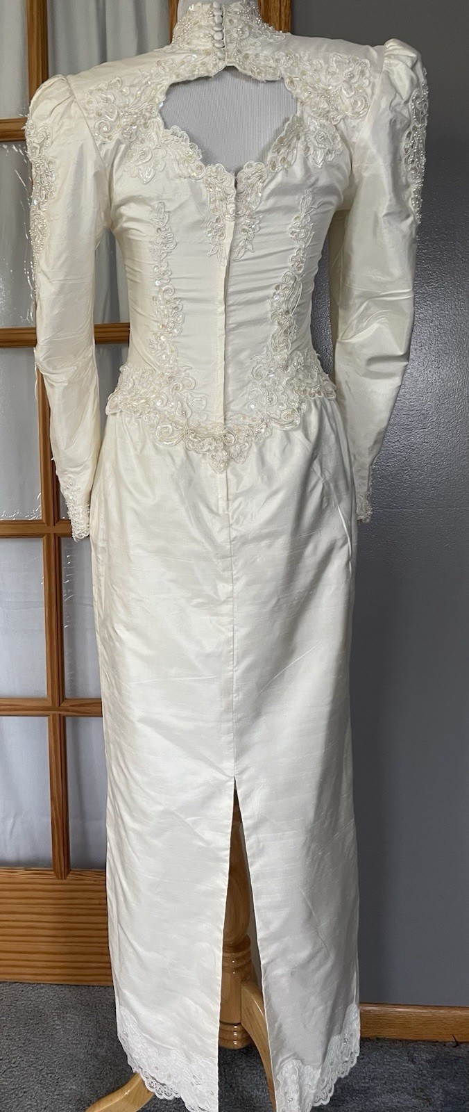 Vtg 80s Embellished Wedding Gown Sz 6 Ivory Floral Embroidery Removable Train