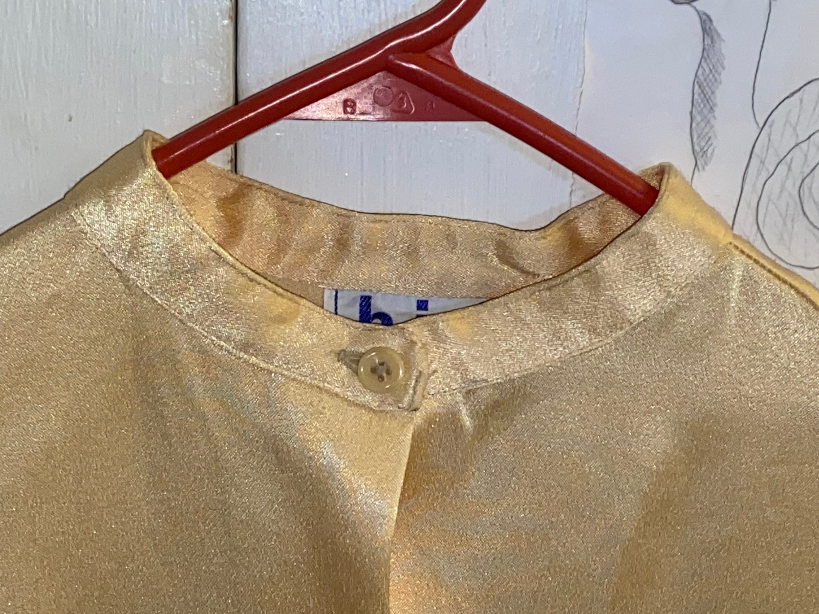 Vintage 1970s h.i.s Women’s Gold Buttercup Satin Blouse Sz MED w/Lace Accents