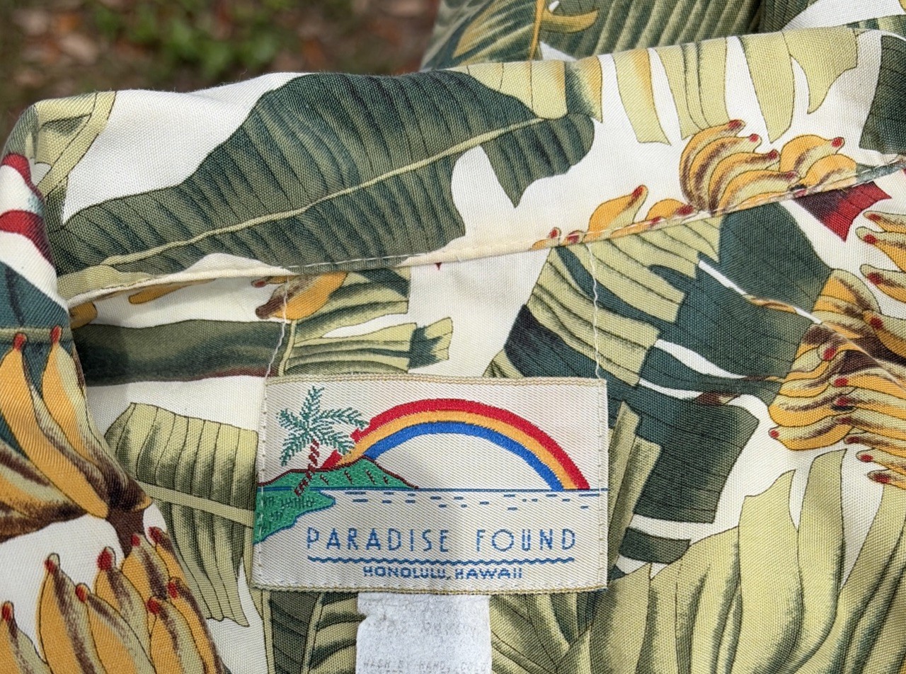 Paradise Found Vtg Hawaiian Shirt Bananas Palms M Green Red Button Cotton HOLE
