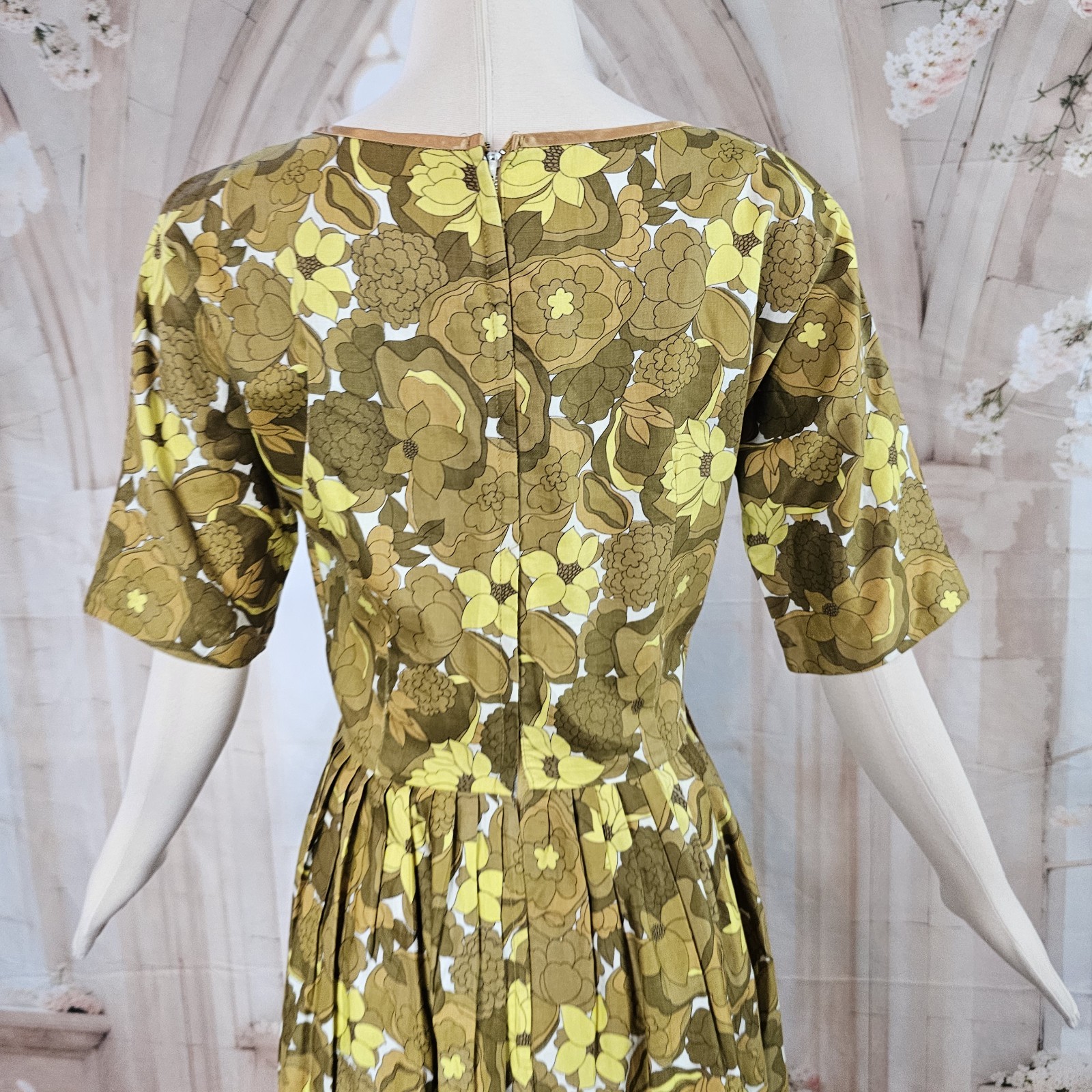 Vintage 1960’s Dress Mod Swing Half Sleeve Fit and Flare Bohemian Mustard Floral