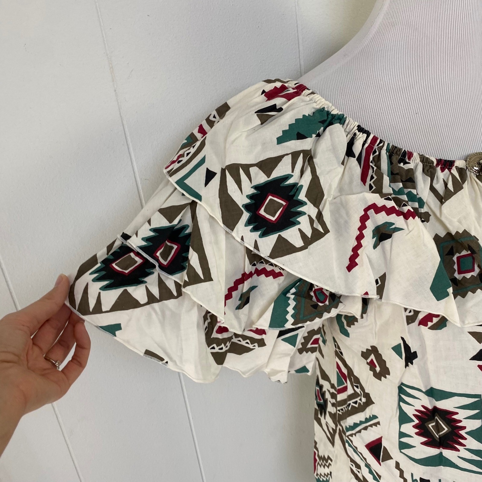 VTG Western Collection Off Shoulder Ruffle Peasant Shirt M Square Dance Western