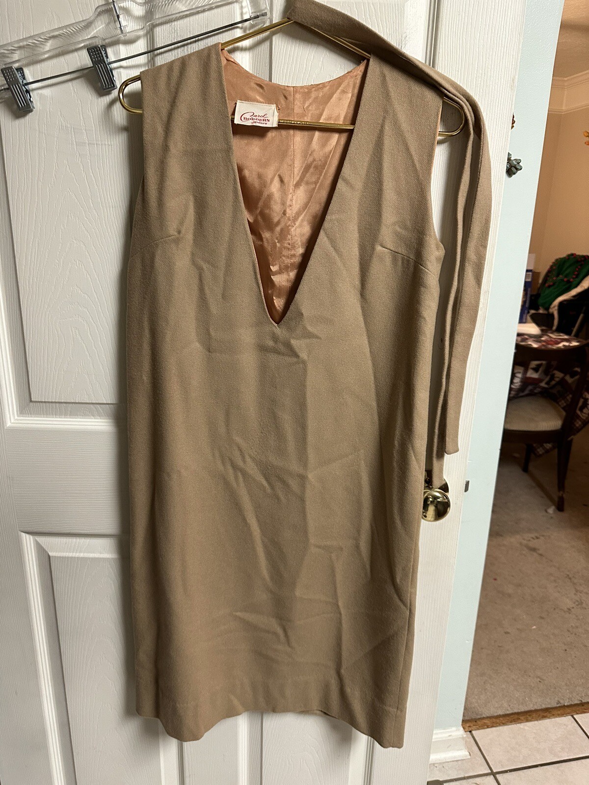 Vintage 70’s 60s Carol Rogers Women’s Dress Wool Shift Sleeveless Beige Cream