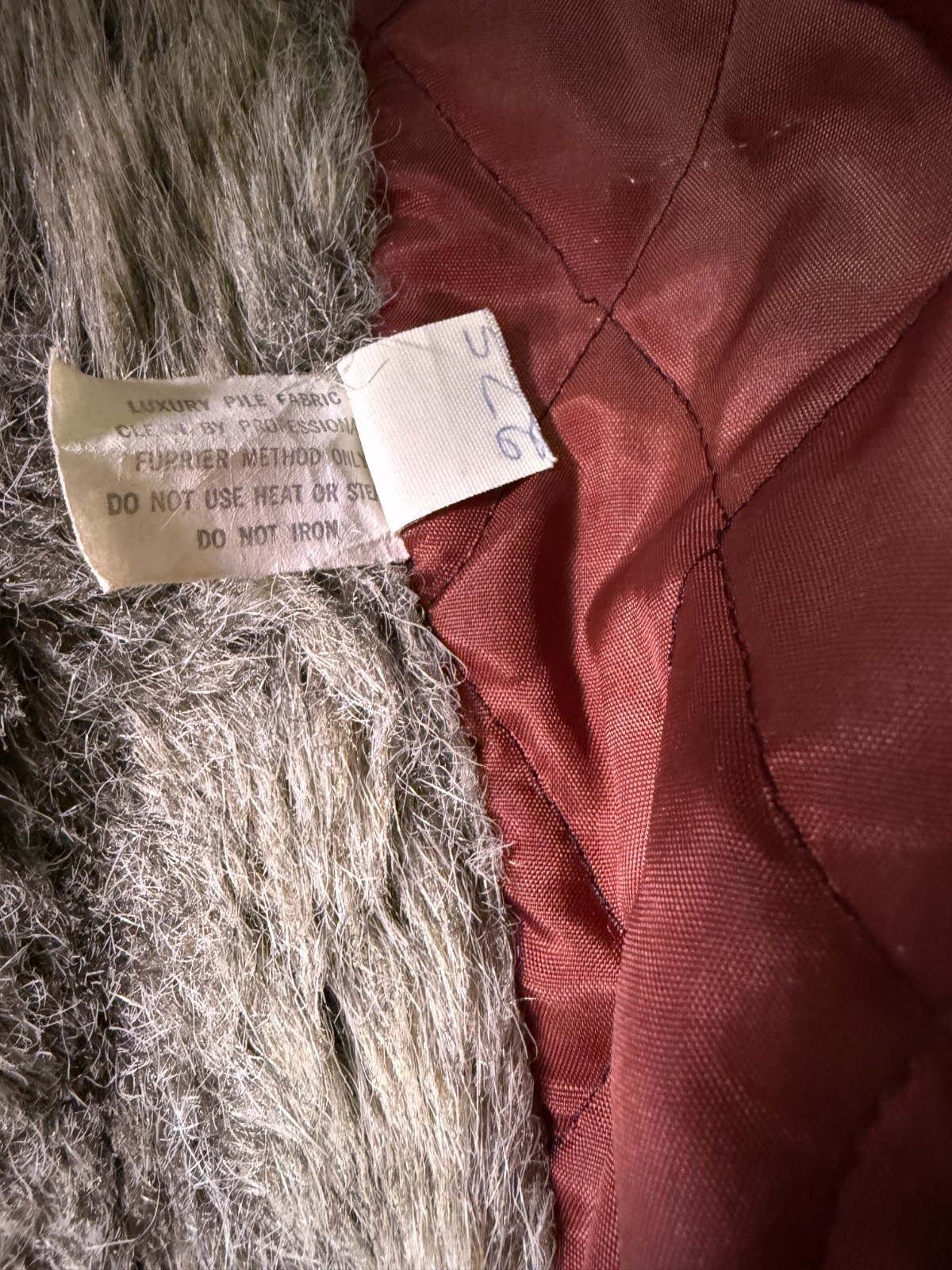 Vintage Womens Beige Wool Coat With Fur Collar And Lining Button Front Size L