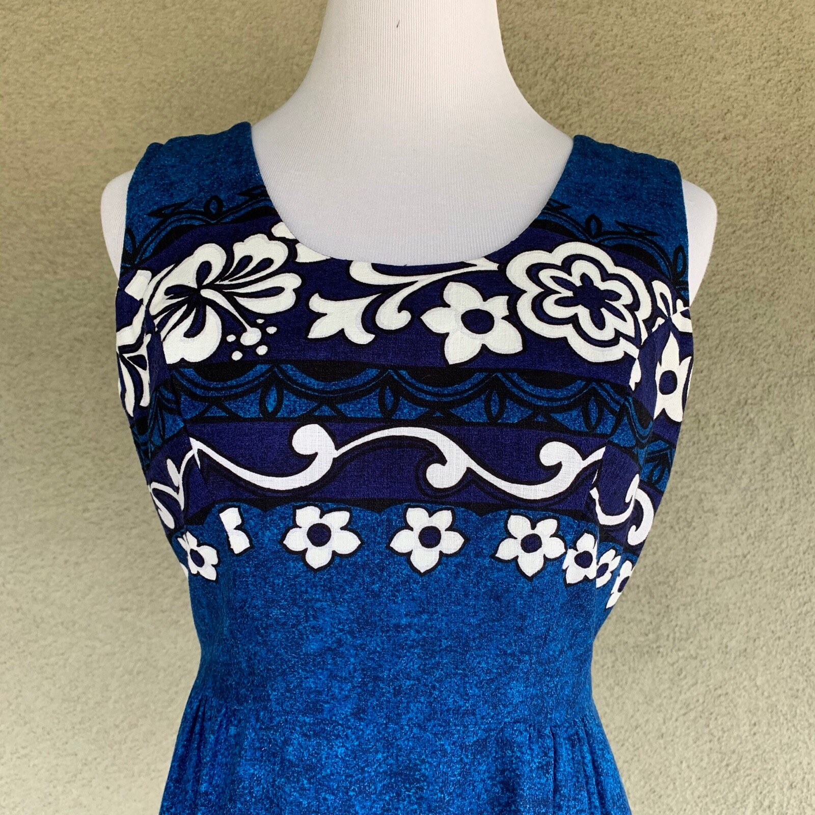 Penney’s Hawaii 70s Vintage Hawaiian Barkcloth Muumuu Dress