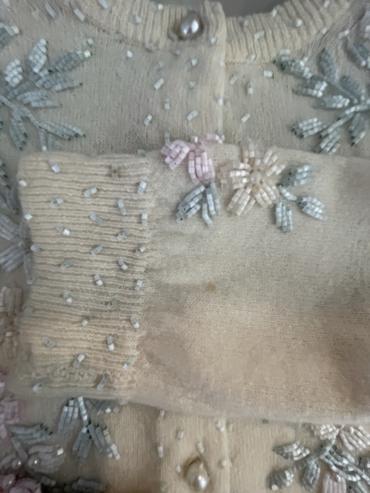 Vintage 50s Cardigan Sweater Dainty Floral Beaded Size 38 Medium
